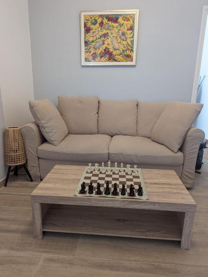 Sea & Chess Apt Rental Ханья Экстерьер фото
